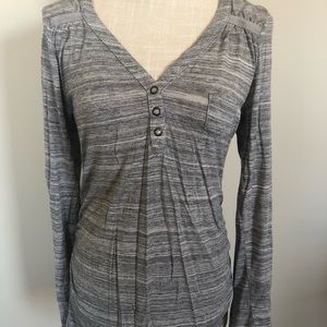 Liz Lange Maternity - Grey Long Sleeve V Neck Maternity Top, Size Small